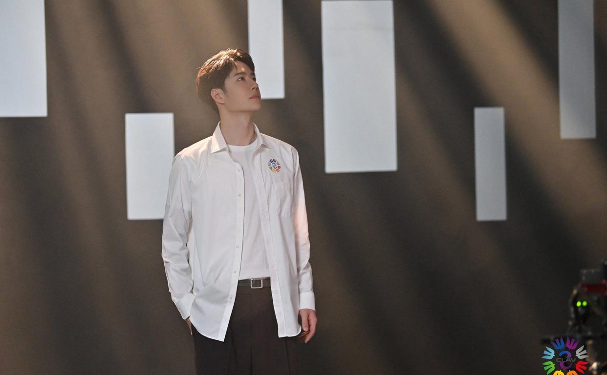 王一博|王一博与芒果台分道扬镳，一整年没有任何合作，跨年夜锁定东方