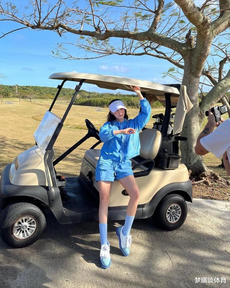 黄义助|可惜！韩国国脚黄义助和娱乐女星和平分手，前女友很漂亮身材出众