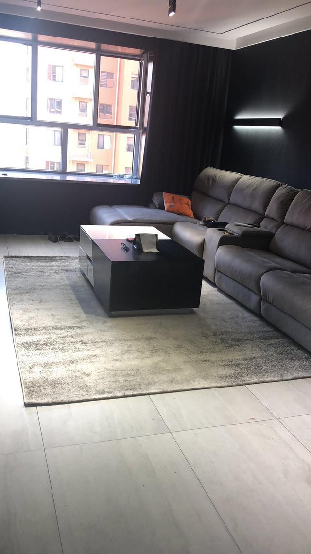 现代风新房装修毕业,装修成本花了30万,亲戚都说我傻,白花钱