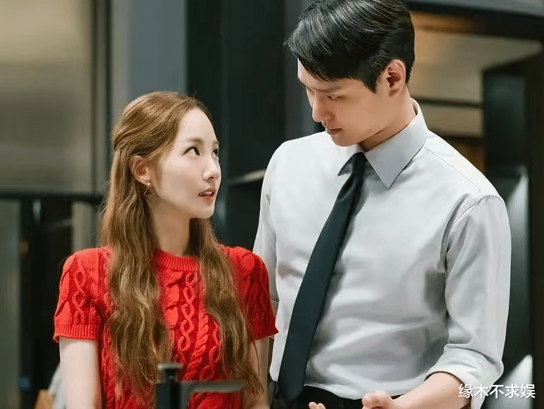 那英|36岁朴敏英新剧瘦脱相，被吐槽老了10岁，和“金秘书”时判若两人