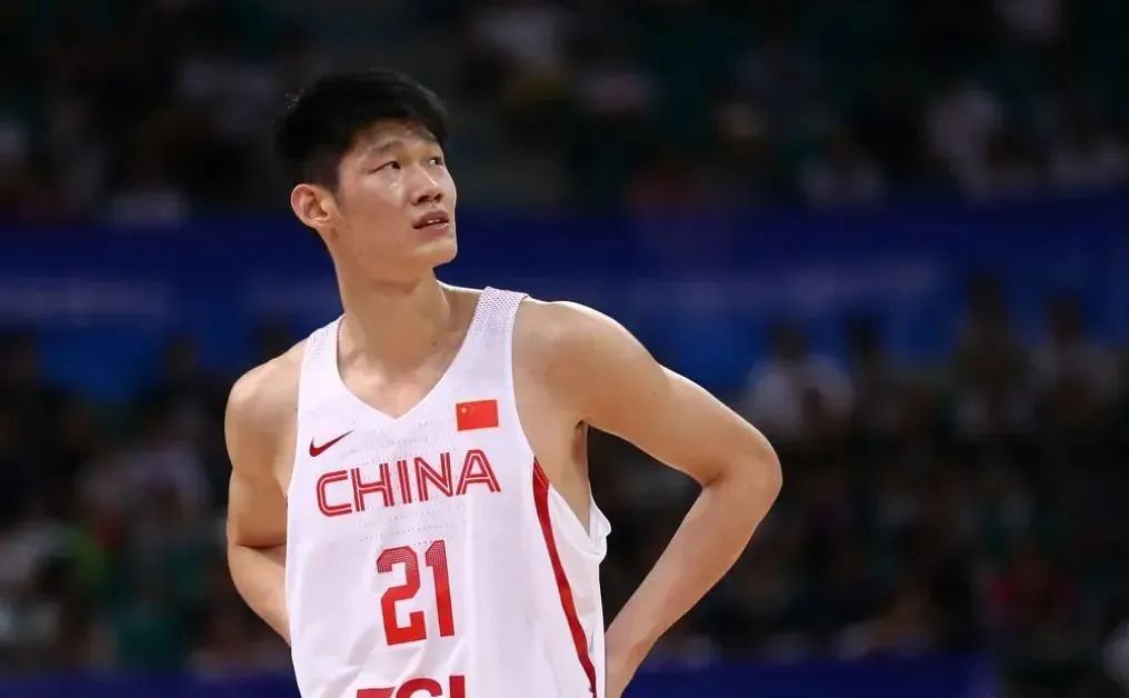 广东男篮|敬业！胡金秋手术前，仍担心自己打不了亚运会，杜锋给出回应