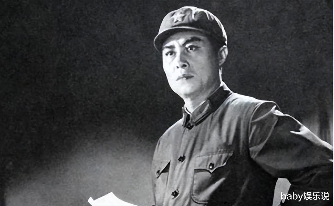 王心刚|著名演员王心刚：一代人的男神，与发妻携手到老，如今过得如何