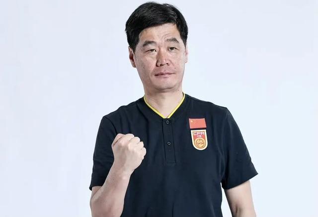 埃尔克森|国足第一巨星正式回应，李霄鹏再添强援，艾克森冲击600万奖金