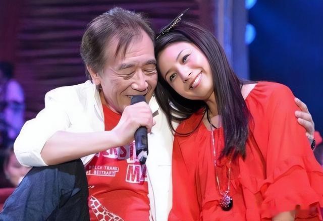 张帝|急智歌王张帝：娶小33岁女儿闺蜜，67岁老年得子，结婚14年仍恩爱