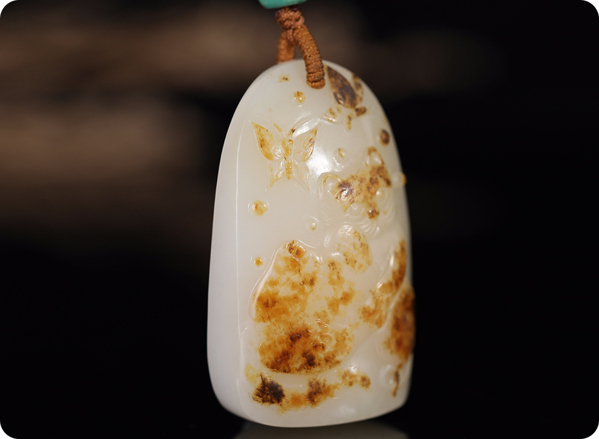 翡翠|玉挂件玉吊坠的历史发展、如何选择玉挂件、玉器挂件精品欣赏，看这一篇就够了