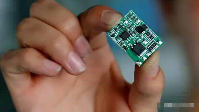 芯片|美企担心的事发生了！芯片进口不止减少283亿颗！