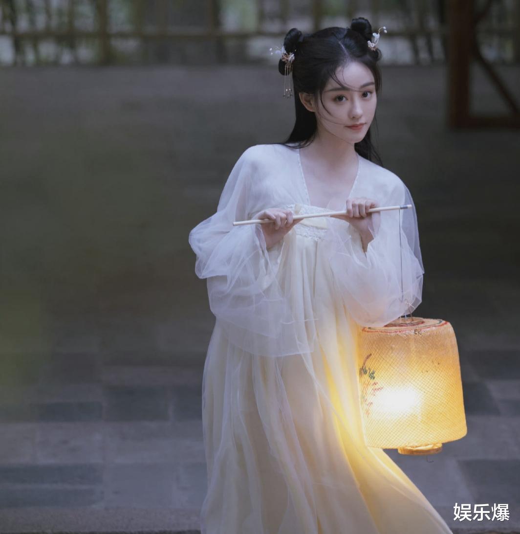 杨幂|《狐妖小红娘》开机在即,全明星阵容引热议,杨幂压力很大