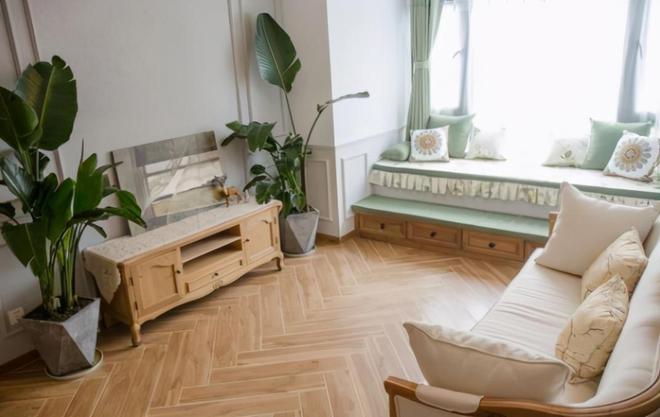 新房装修媳妇坚持主见,客厅墙上打个洞,硬装花费18W,效果绝了