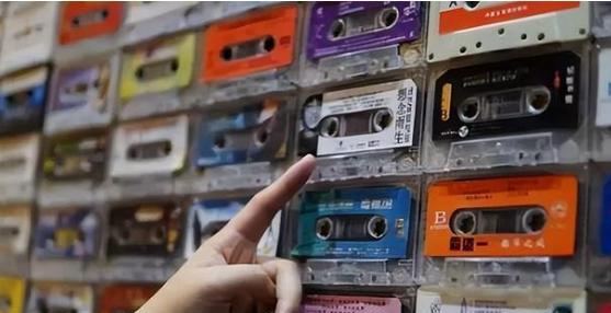 相机|卡片相机10元涨至600元?不少人已随手丢弃,“老物件”升值了?