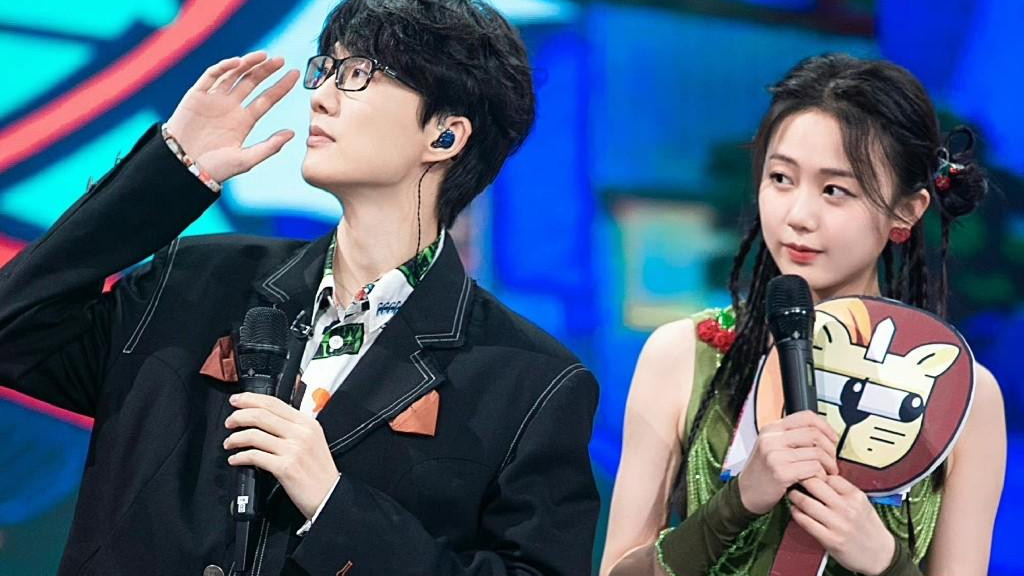 许嵩|许嵩的“纯情人生”，和他背后的6个人女人