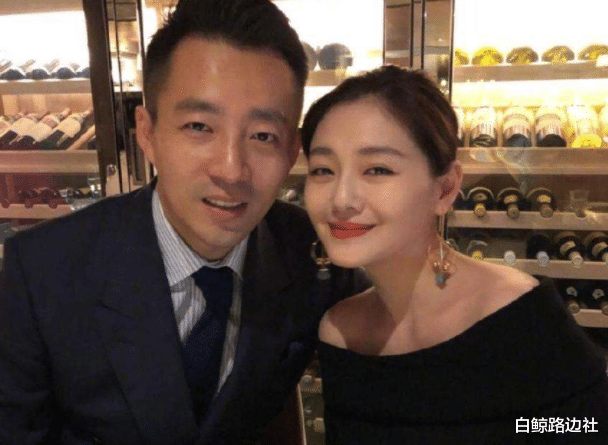 汪小菲|汪小菲懒理大S婚讯搞事业，直播狂吃却不说话，疑抠图欺骗消费者