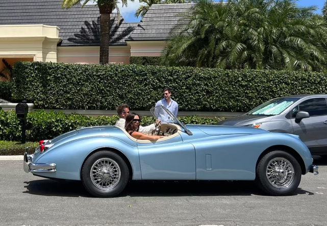 贝克汉姆|贝克汉姆74岁老父亲参加完孙子婚礼后打车离开引热议，继母发声回应