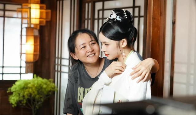 景甜|《梦华录》导演又一新剧来袭,看到男女主演后,网友:有剧可追了
