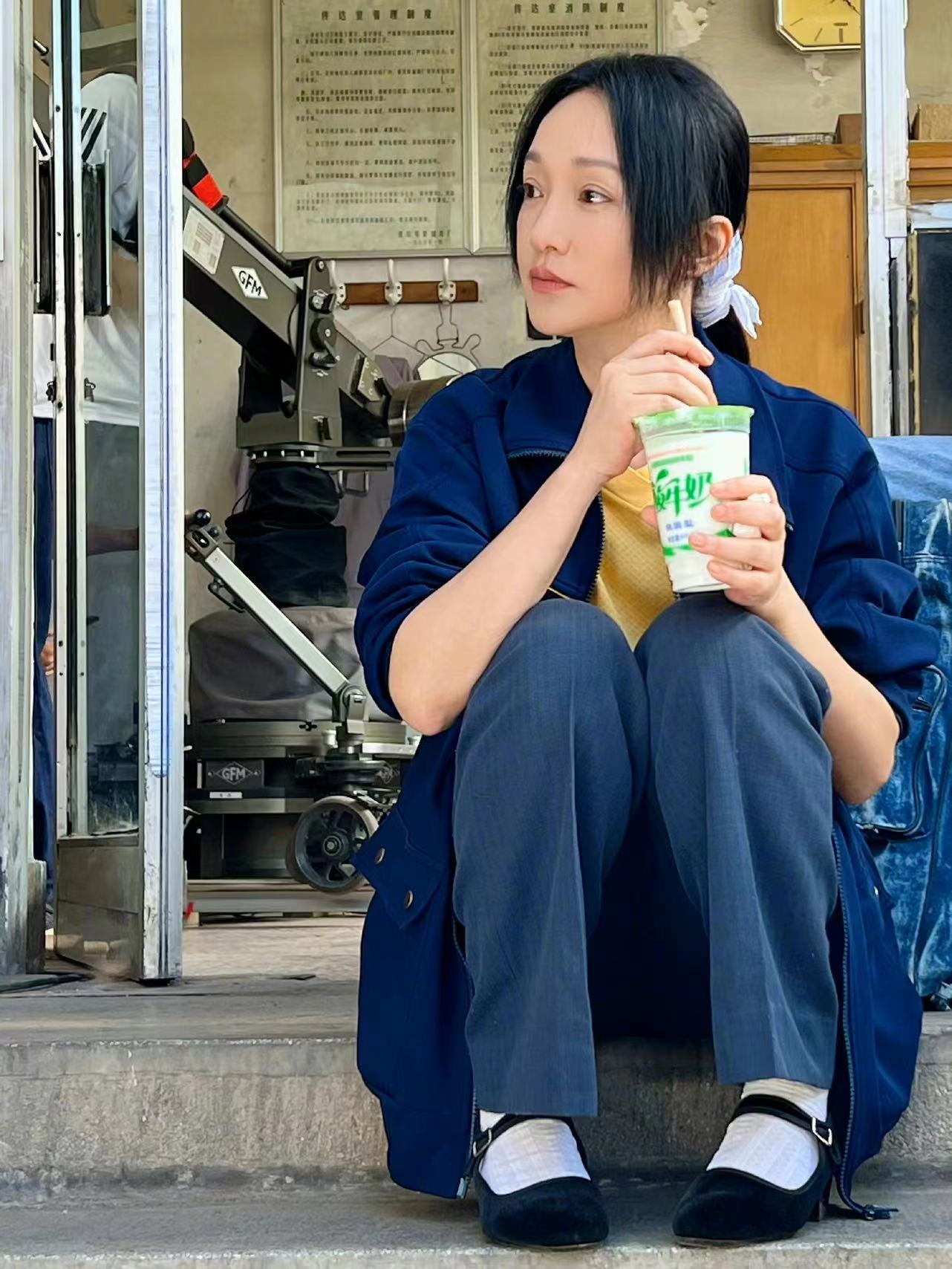 周迅|周迅在什刹海玩溜冰!穿衣娇俏似少女,与小13岁男友感情稳定