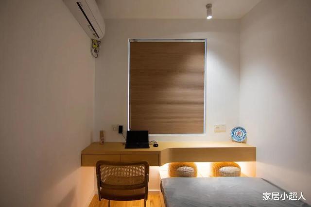 她坚持去除客厅背景墙,还在卫生间设计储物区,成果却让人惊艳