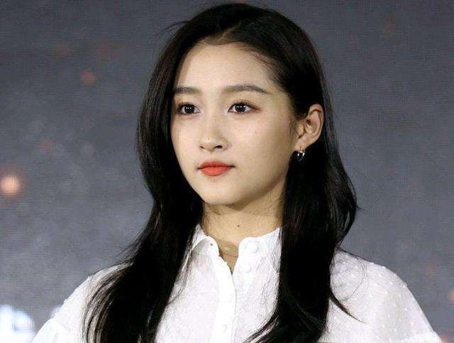 关晓彤|关晓彤:刚上大学就买了辆160万的豪车,我花的钱都是自己赚来的