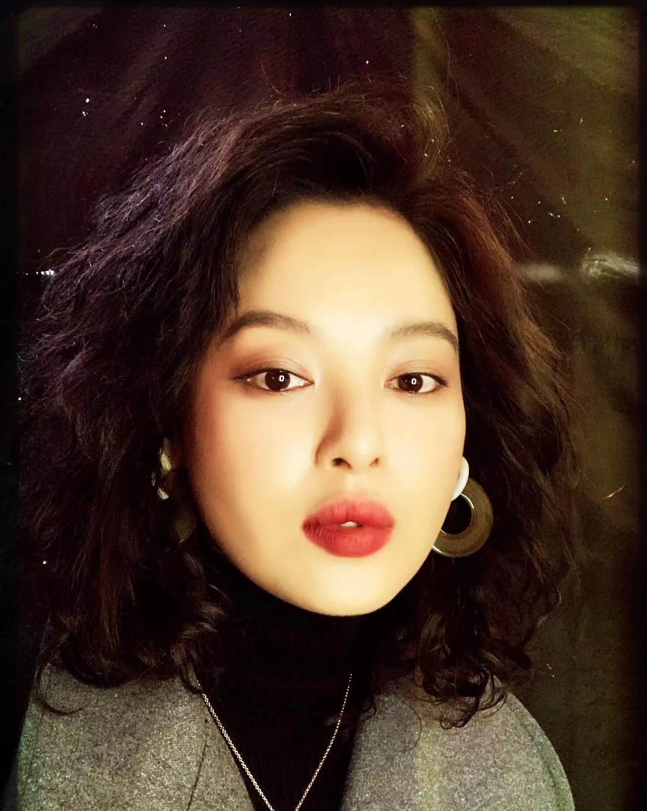 短发 Jessi厚唇被骂怪物、辛芷蕾三瓣唇、肯豆唇肿似蜂蛰,填充失败?