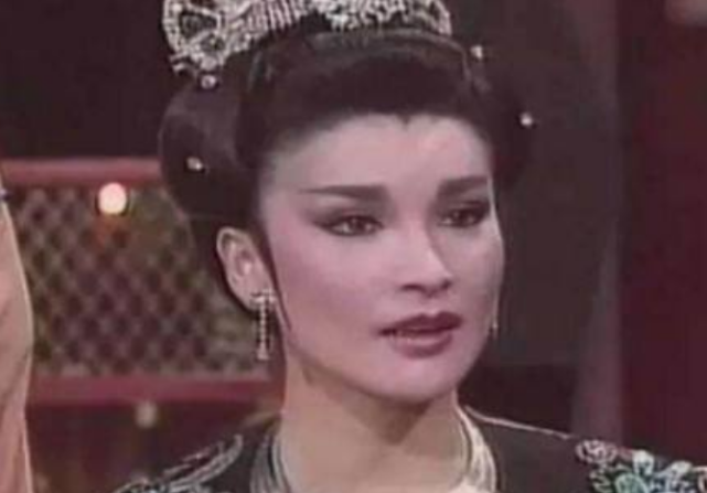 赵丽颖|“最美太后”陈莎莉，蝉联五届金钟影后却情路坎坷，73岁仍单身