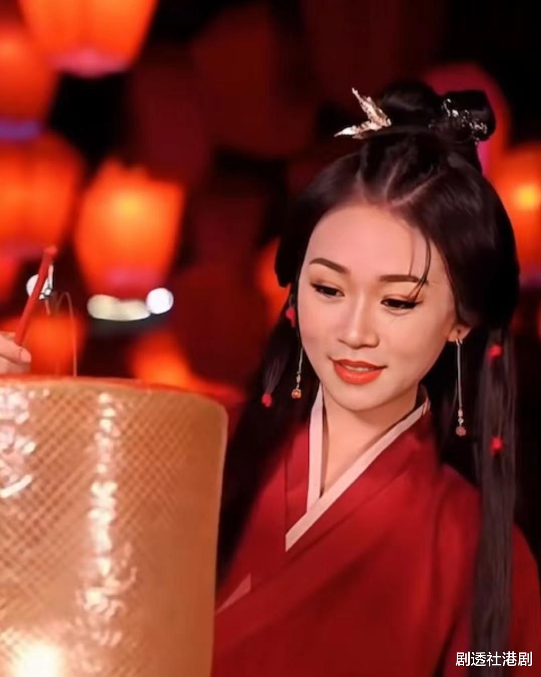 杨思琦|样貌再升级！前知名港姐古装造型变18岁少女，疑滤镜太大而认不出