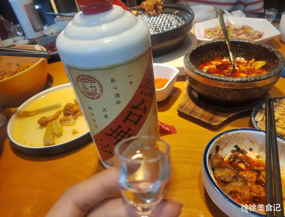 白酒市场真真假假，还能在线上购买白酒吗？牢记这3点，再入手
