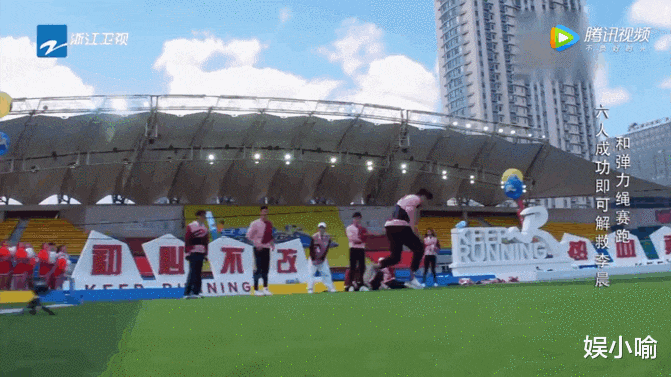 奔跑吧兄弟|《奔跑吧》官宣,周深白鹿常驻,蔡徐坤回归:还得靠顶流翻身?