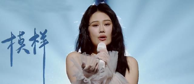 河南卫视|河南卫视五四晚会:硬糖少女演绎国风舞台,王一博杨紫压轴带热度