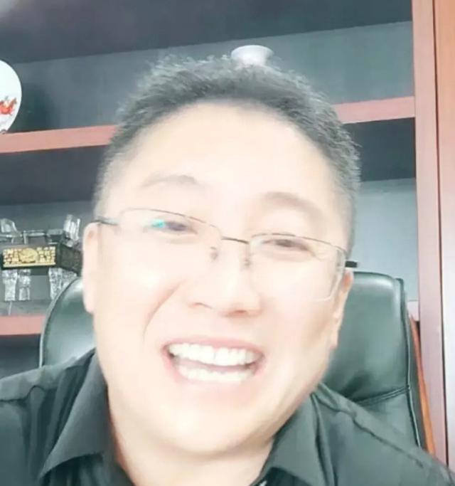 许敏|杜新枝告许敏李圣，傲梅发18万打赏，律师说能要回，潘克晒年轻照