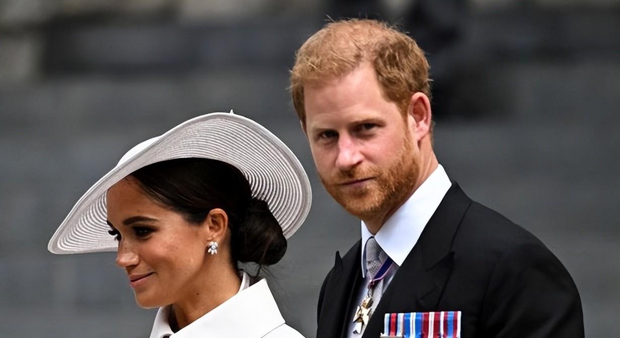 戴安娜|莉莉贝特像戴安娜的情人？梅根哈里女儿长相惹争议，网友：更像他