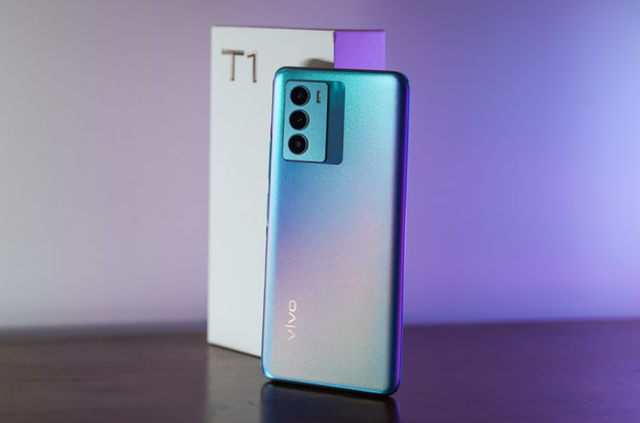 vivo|新系列也有成熟表现，是适合普通消费者的好手机