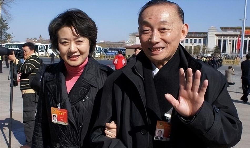 梅葆玖|梅兰芳之子梅葆玖:夫妻恩爱多年,一生无子女,至死不原谅李玉刚