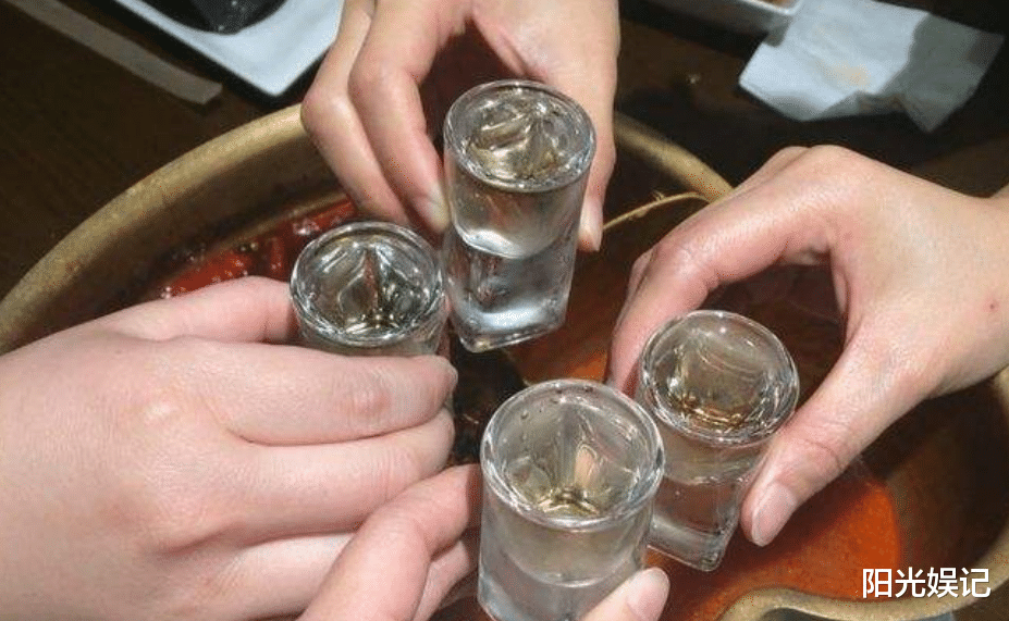|当你在喝酒的时候，出现这5种情况，说明你开始“老了”