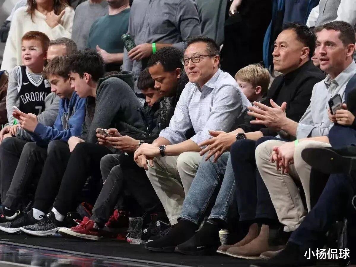 特维斯|篮网七连败，赛季初的夺冠大热门成了大笑话，最该为此负责的应该是老板蔡崇信