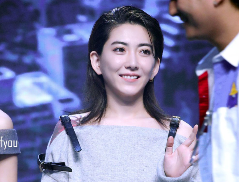 刘忻|“快乐女声”人气王刘忻，拒绝参加《浪姐》，错失翻红的机会！