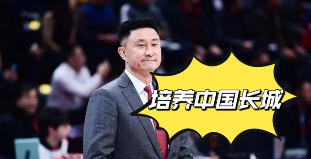 杜锋|恭喜杜锋，2.21米19岁中锋创吉尼斯纪录，有望成为易建联的接班人