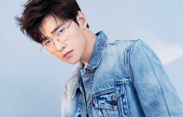 杨洋|喜欢杨洋快五年了，从肖奈开始一路经历了很多，有荣耀有低谷