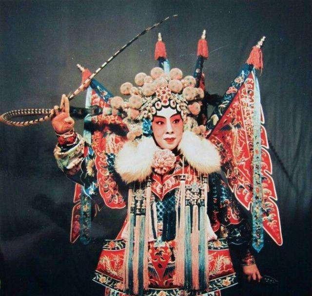 戏曲|豫剧大师陈素真艺术虽高但是不受重视，其实这种情况戏曲界很常见