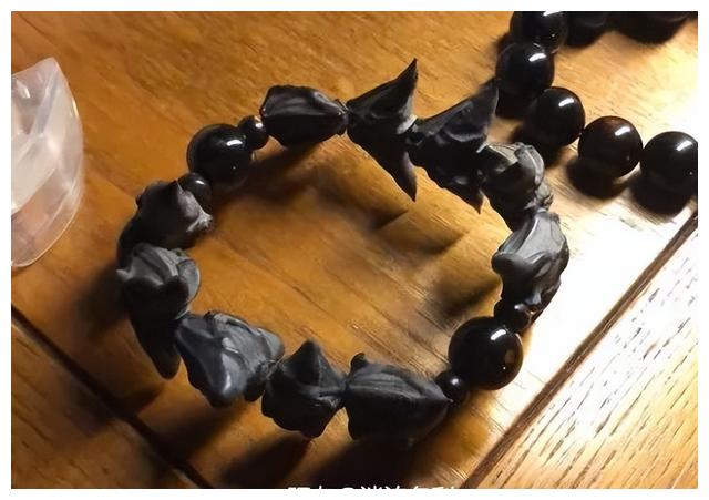 文玩|那些带尖的物件,在文玩人手里盘的晶莹剔透