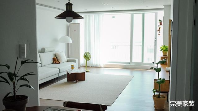 从玄关开始就像韩剧一样的美,不浮华不夸张,美的沁人心脾