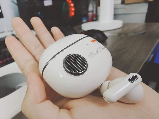 TCL|当音频大厂认真起来--漫步者Retro Pro降噪耳机开箱