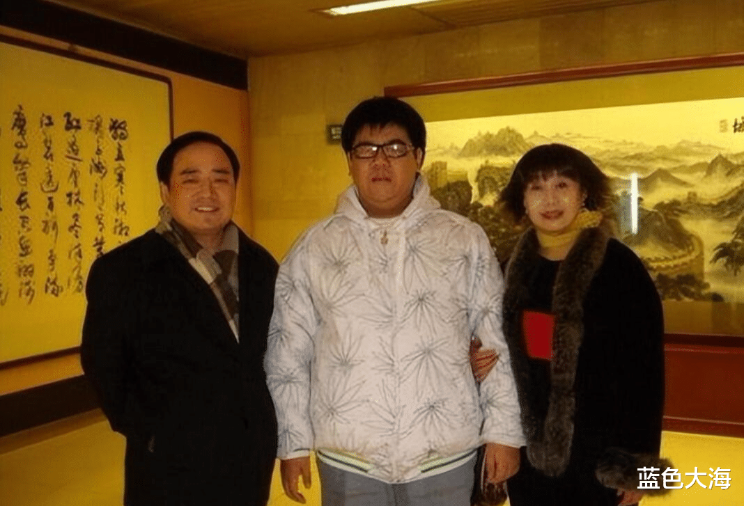 盲人|爆红后,狂妄的“盲人”歌手杨光,终为自己的不可一世付出代价