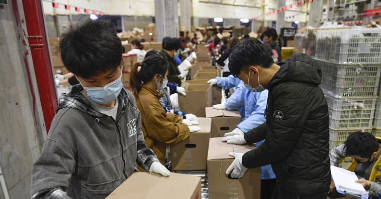 穿衣搭配|当本科生喜欢上流水线，需反思的不是毕业生，而是职场环境出问题