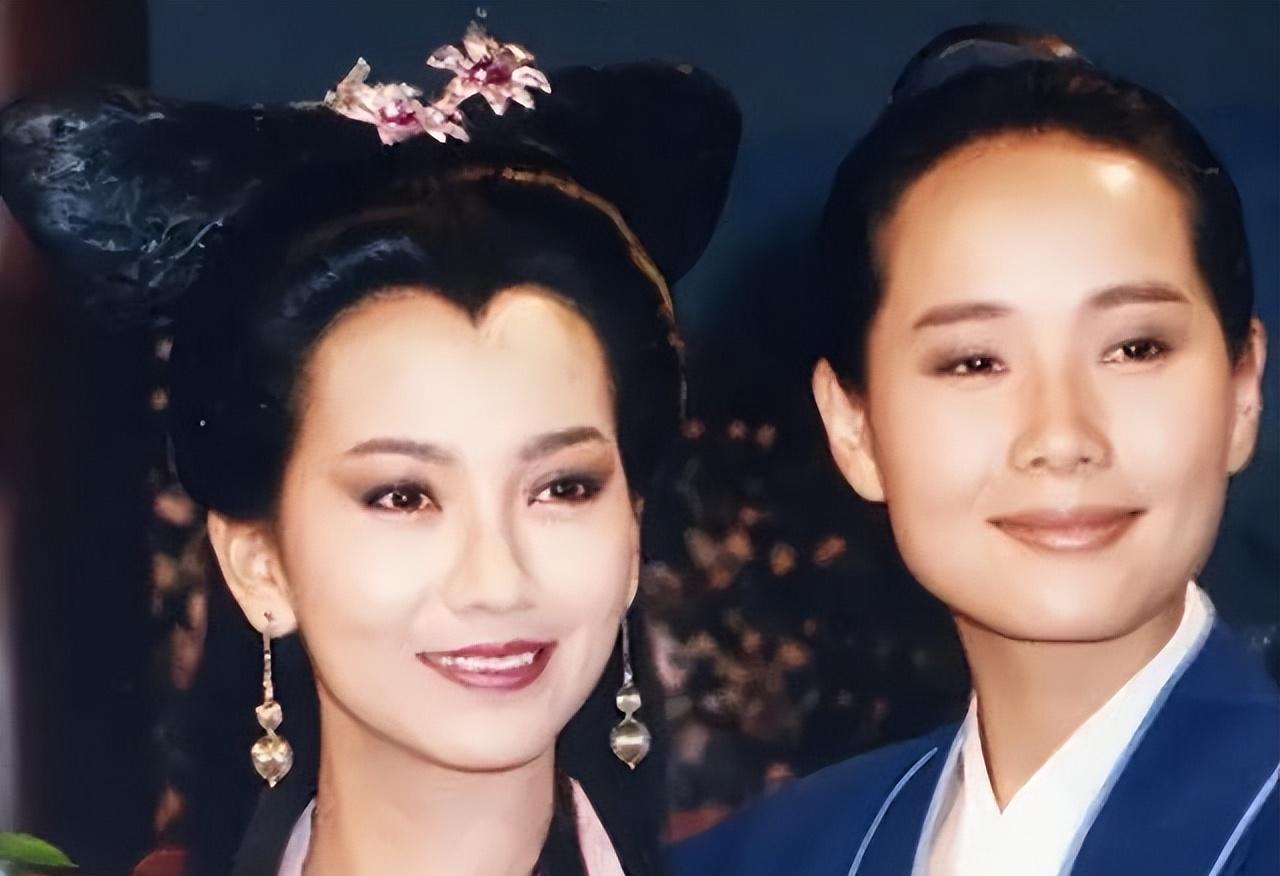 赵雅芝|赵雅芝因发际线偏高适合演“白娘子”?却因国语水平差曾多次拒演