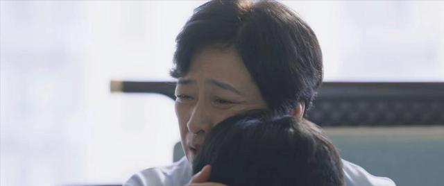 李大为|《警察荣誉》接受流浪的丈夫，拒绝儿子同住，她的爱太深沉