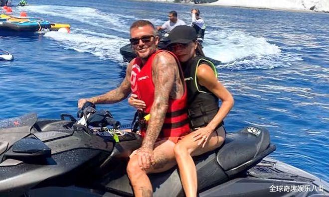 维多利亚·贝克汉姆|维多利亚·贝克汉姆：解释了为什么她去掉她丈夫的名字纹身