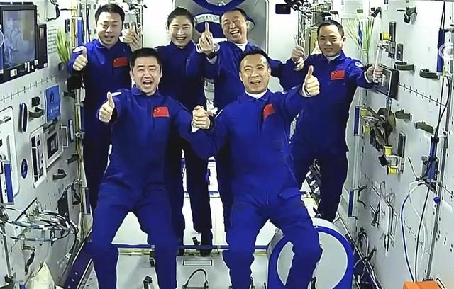神舟航天员太空会师,空间站有哪些技术可以用于老百姓生活?