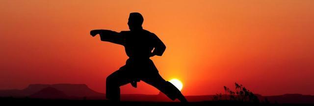 处女座|“35岁入职新公司，上司只有27岁”：中年人跳槽，是一场大型尴尬