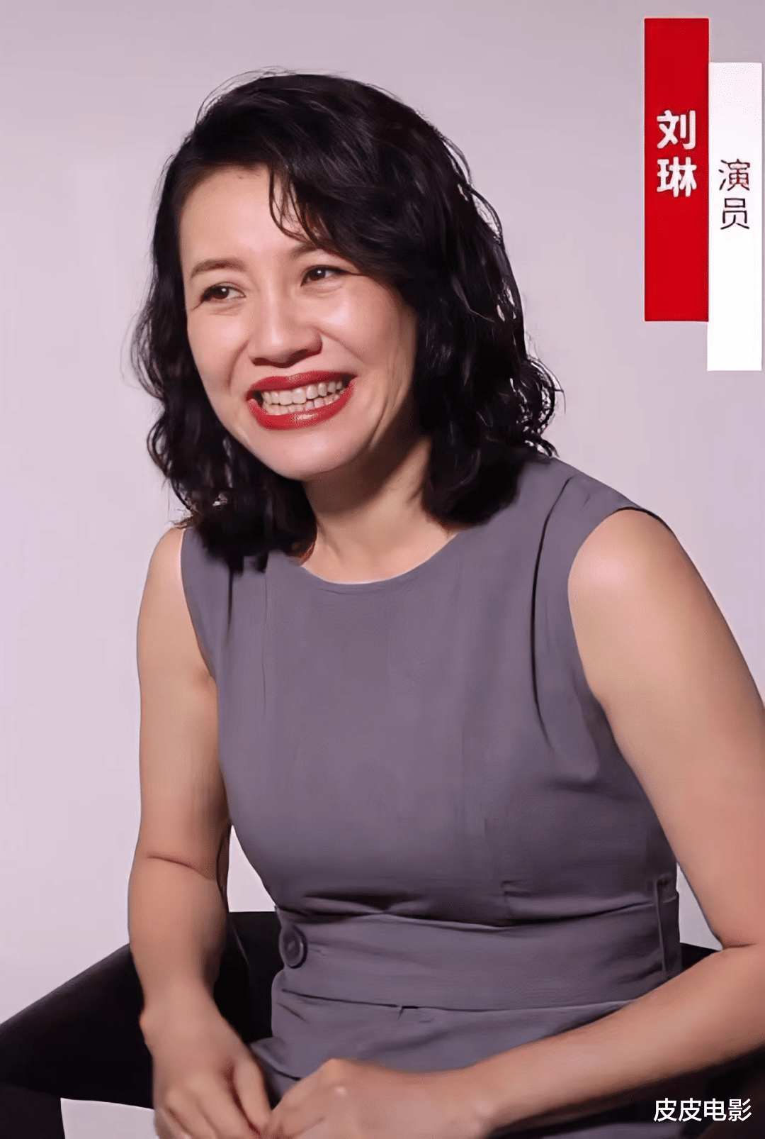 明星素颜|郝蕾的蛀牙,殷桃的痣,打了多少“浓妆艳抹”女明星的脸