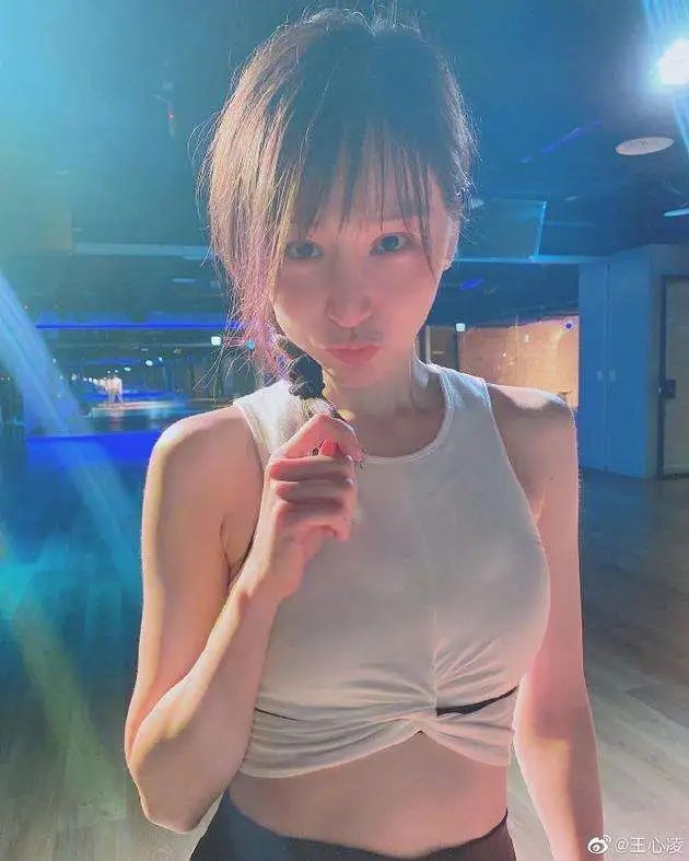 王心凌|全网男人的女神回归：曾被前男友曝光私密照，遭亲爸抛弃，40岁依然甜美