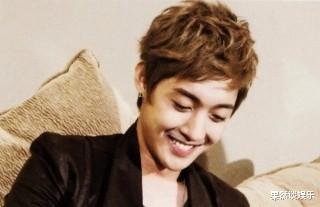 金贤重|人是糊了,但他的颜值可从没糊过