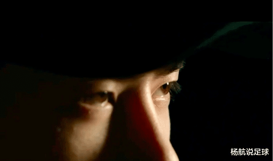 杨紫|杨紫凹坑的下巴，王一博折断的鼻梁，整容脸在镜头下真是无处遁形